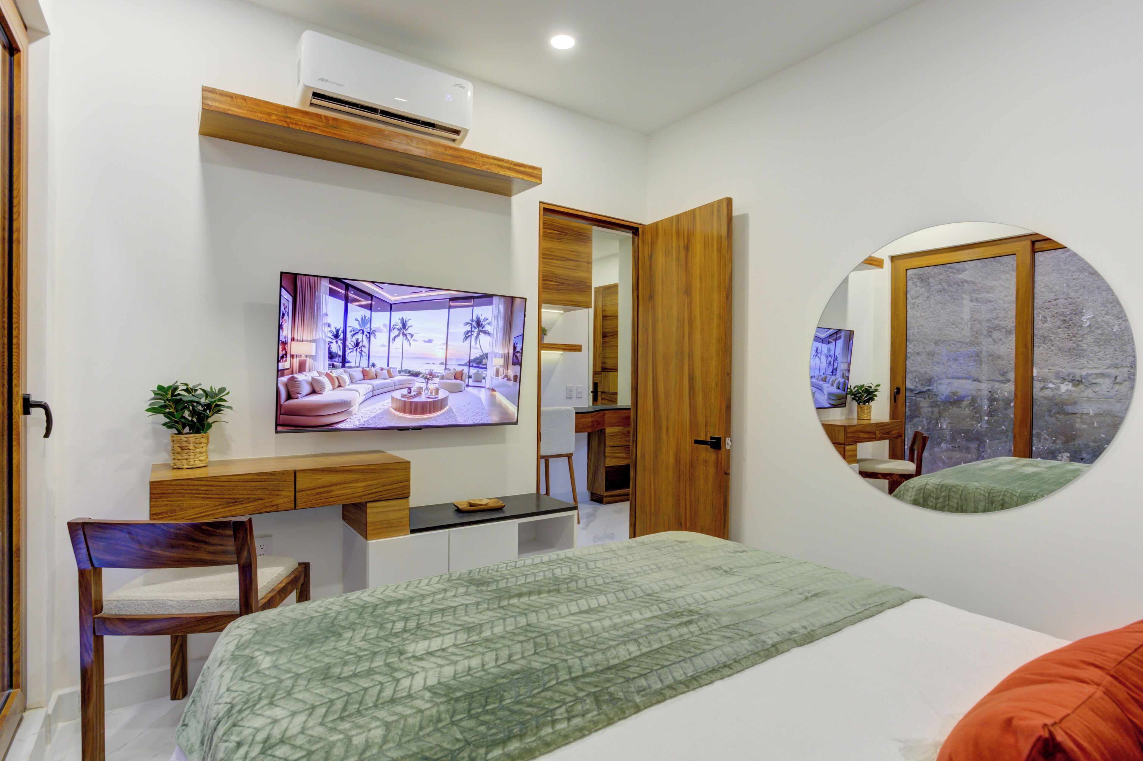 Desk, iron/ironing board, free WiFi, bed sheets