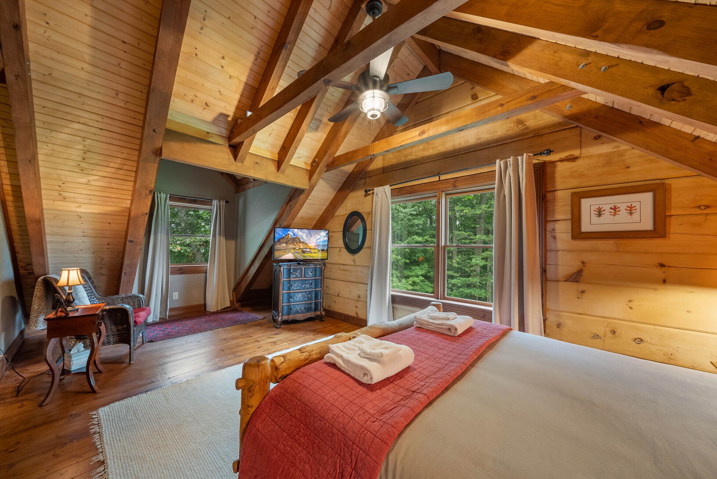 4 bedrooms, free WiFi, bed sheets, wheelchair access