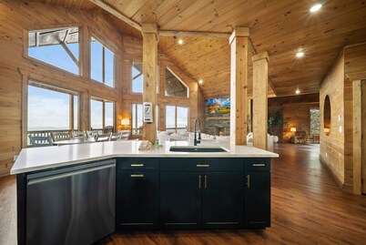 Ridgetop Views on Beech Mountain