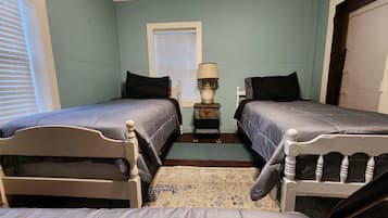 2 bedrooms, free WiFi, bed sheets
