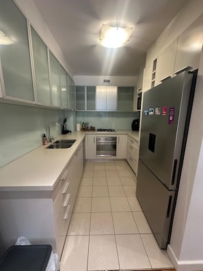 Microwave, stovetop, dishwasher