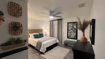 4 bedrooms, iron/ironing board, WiFi, bed sheets