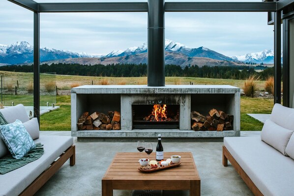 Luxury-Haus, Bergblick | Terrasse/Patio