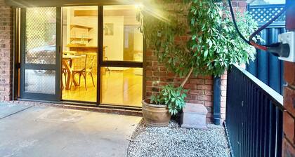 Cozy House 3BD/2BR in Mill Park