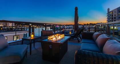 Luxe Houseboat Steps From The Beach
