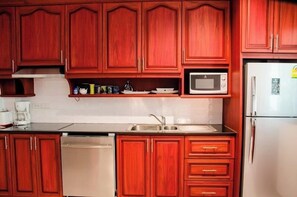 Fridge, microwave, stovetop
