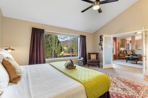 3 bedrooms, free WiFi, bed sheets - Indoor Pickleball Court, Game Room, Stargazing-sleeps 8! (Sedona)