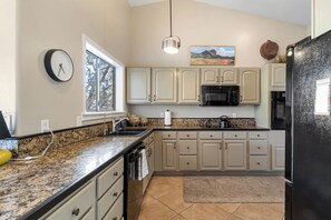 Fridge, stovetop, coffee/tea maker, toaster