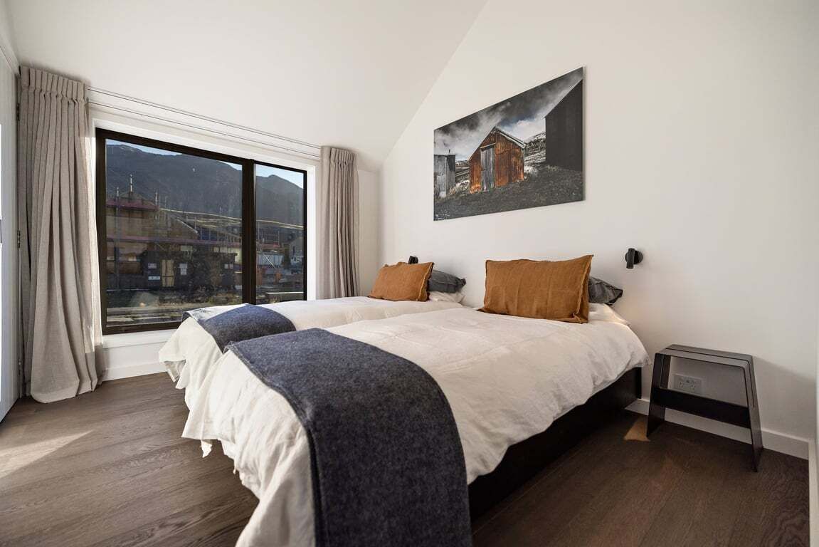 3 bedrooms, iron/ironing board, WiFi