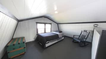 2 bedrooms, bed sheets