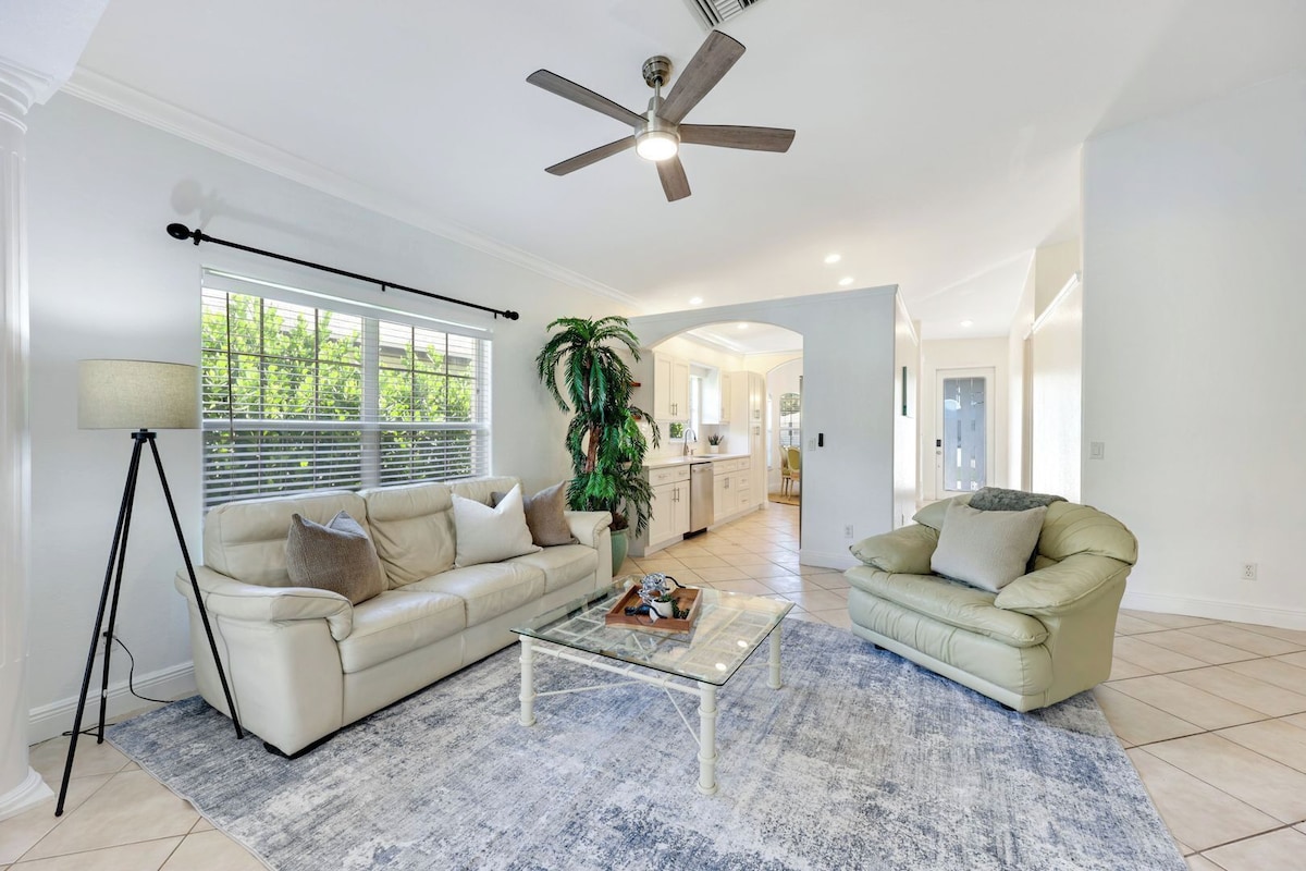 Photo 10 of NEW Coral Reef Retreat | Vanderbilt Beach 3BR, 2BA Private Pool