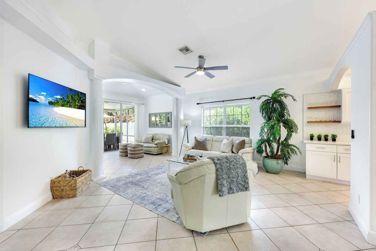 Photo 6 of NEW Coral Reef Retreat | Vanderbilt Beach 3BR, 2BA Private Pool