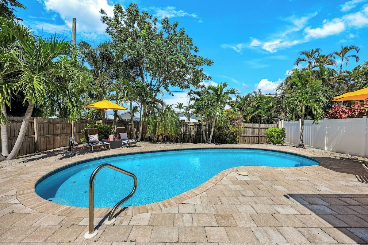 Photo 21 of NEW Coral Reef Retreat | Vanderbilt Beach 3BR, 2BA Private Pool