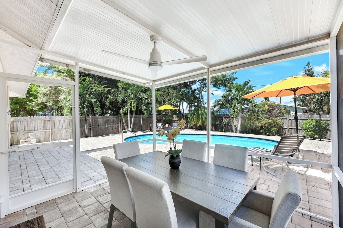 Photo 3 of NEW Coral Reef Retreat | Vanderbilt Beach 3BR, 2BA Private Pool