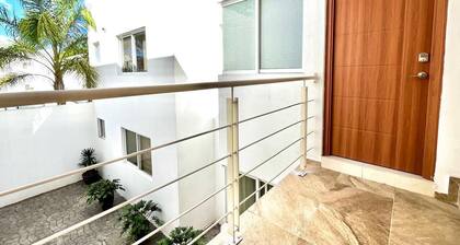 Nice and comfortable apartment, unbeatable location!