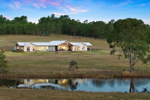 The Shiraz Villa at Molly Morgan Wines