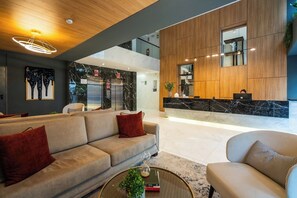 Lobby - geko| Quimera_2BR near Barranco's top spots w/pool (Lima)