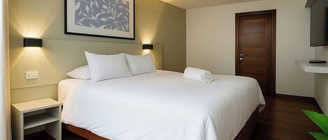 3 bedrooms, iron/ironing board, WiFi