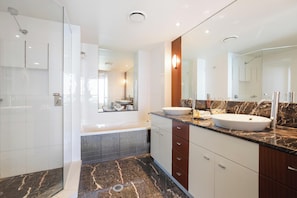 Comfort Apartment, Balcony, Ocean View | Bathroom - Ocean View Escape –33rd Floor– Chevron Renaissance (Surfers Paradise)