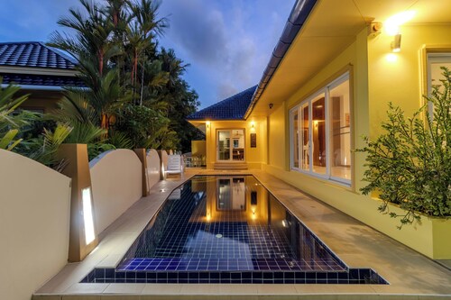 3BR Close to Phuket's Best Beaches V245