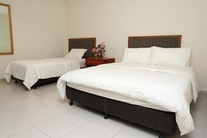 Room - Hotel Rembia (Sungei Petai)