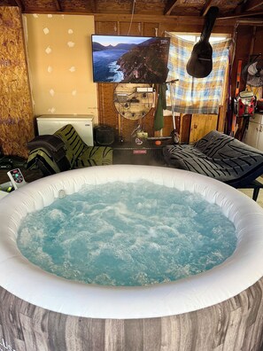 Interior - Cozy RV Oasis 5 Min to Adventist Health and Redbud Park Clearlake (Clearlake)