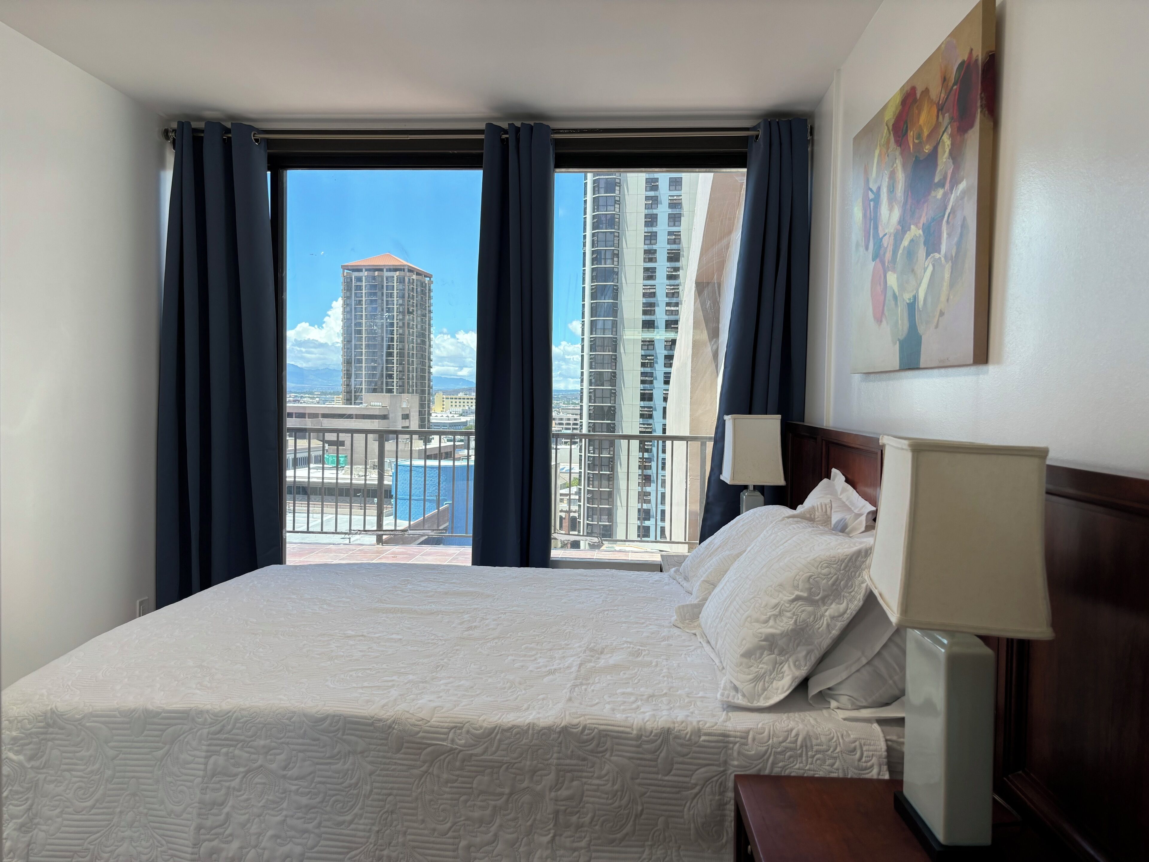 3 bedrooms, desk, iron/ironing board, free WiFi