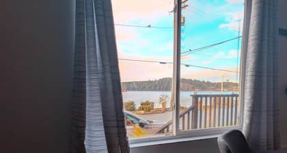 The Cedar Suite #6 | Central Apartment, Waterfront, 2 Beds
