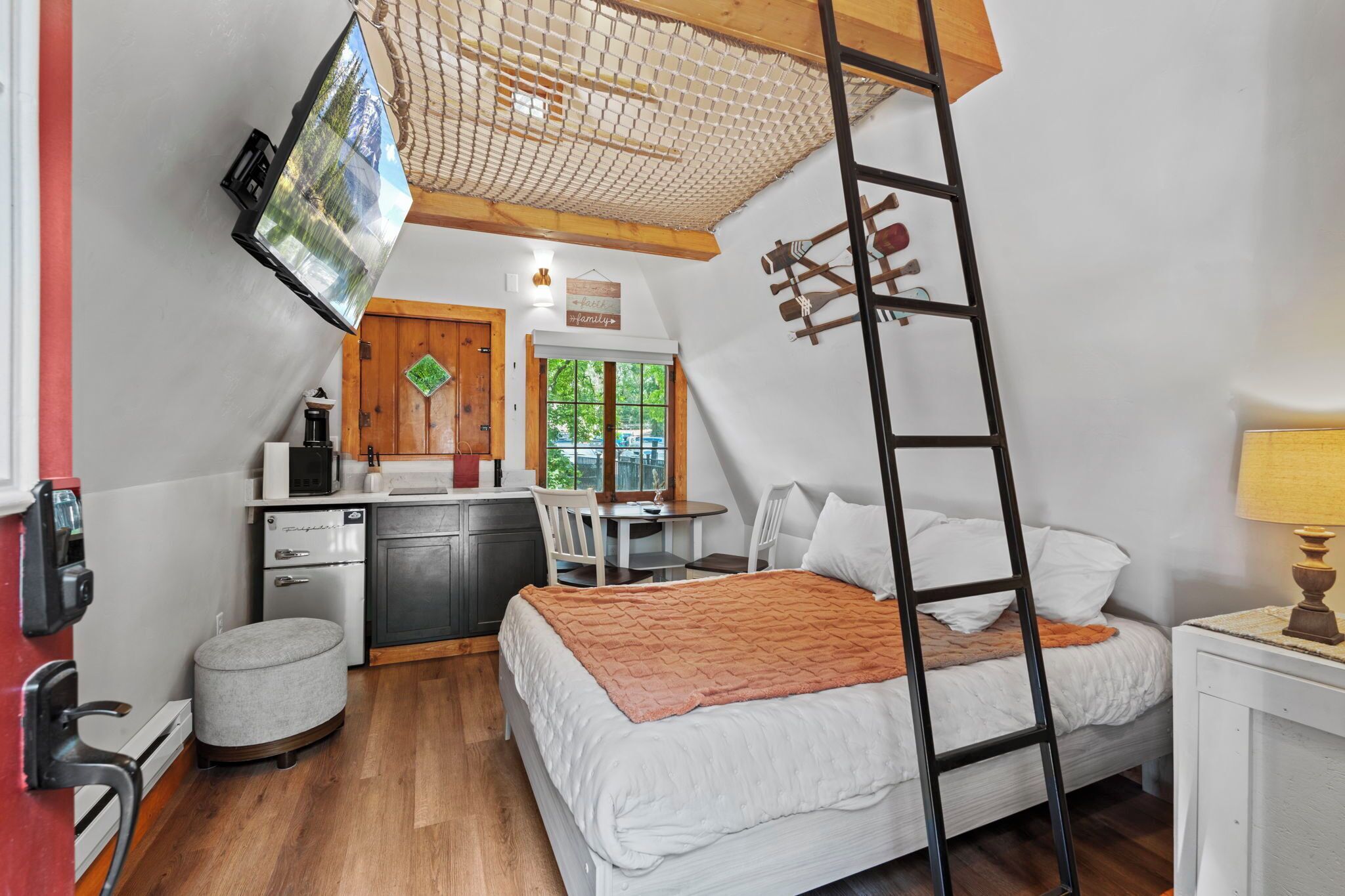 小屋, 河景 | 免费 WiFi