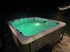 Baignoire à remous extérieure