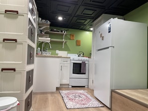 電子レンジ、オーブン、コンロ