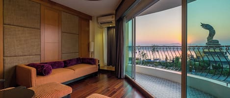 Minibar (con alcuni snack e alcune bevande gratis)