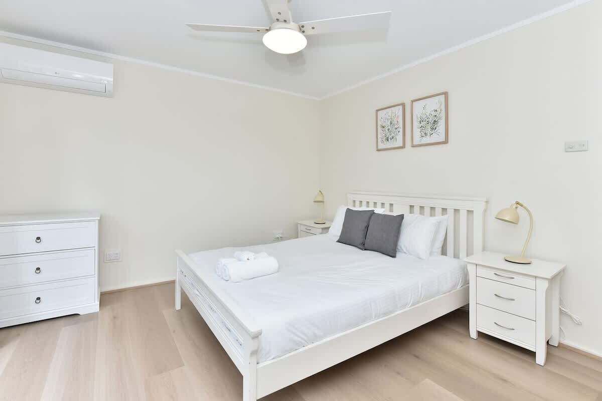 3 habitaciones, tabla de planchar con plancha y wifi gratis 
