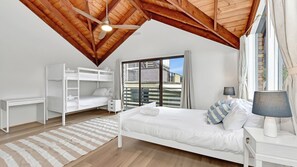 3 chambres, fer et planche à repasser, Wi-Fi gratuit