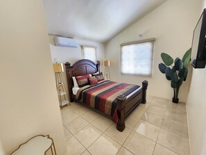 2 室のベッドルーム、アイロン / アイロン台、WiFi、ベッドシーツ