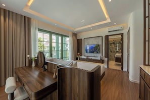 Decoración personalizada, muebles diferentes y escritorio