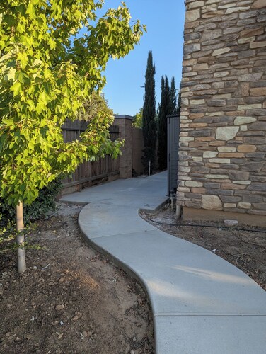 Charming studio in quaint Clovis with AC, Unit 2