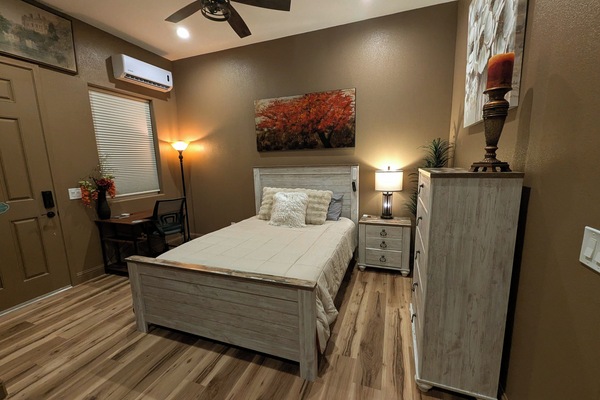 1 bedroom, desk, iron/ironing board, free WiFi