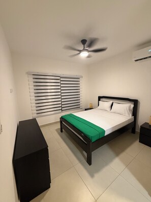 3 bedrooms, free WiFi, bed sheets