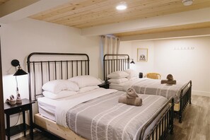 3 bedrooms, desk, iron/ironing board, travel cot