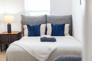 2 bedrooms, iron/ironing board, travel cot, free WiFi