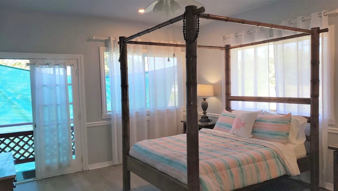 3 室のベッドルーム、アイロン / アイロン台、旅行用ベビーベッド、WiFi (無料)