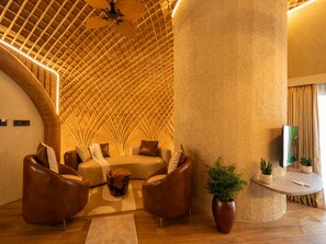 럭셔리 더블룸, 발코니, 계곡 전망 | 다리미/다리미판, 무료 WiFi