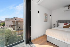 1 chambre, fer et planche à repasser, accès à Internet, literie fournie