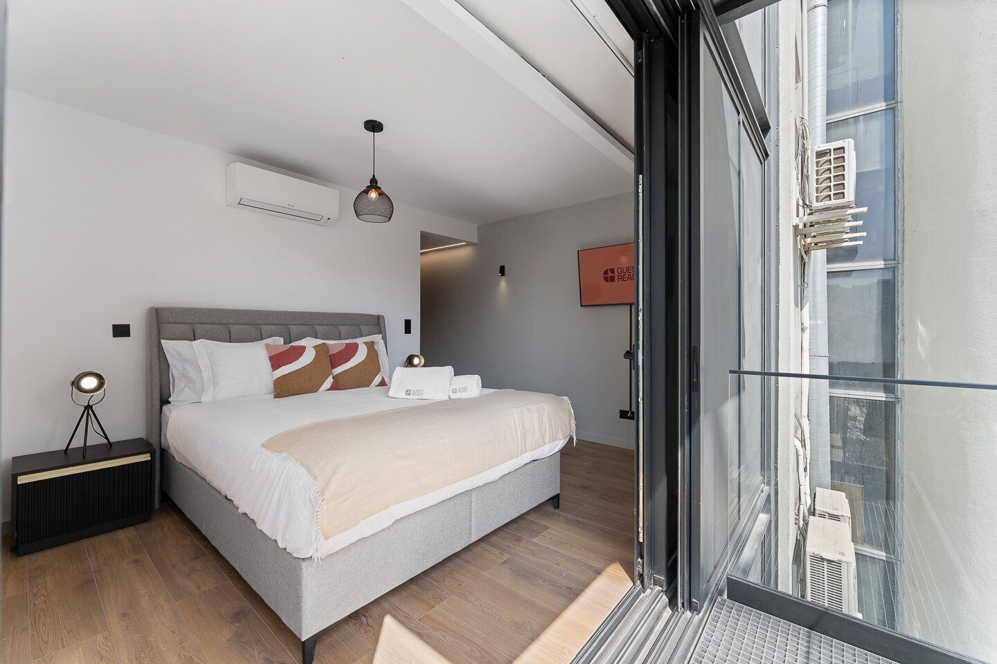 1 bedroom, iron/ironing board, internet, bed sheets