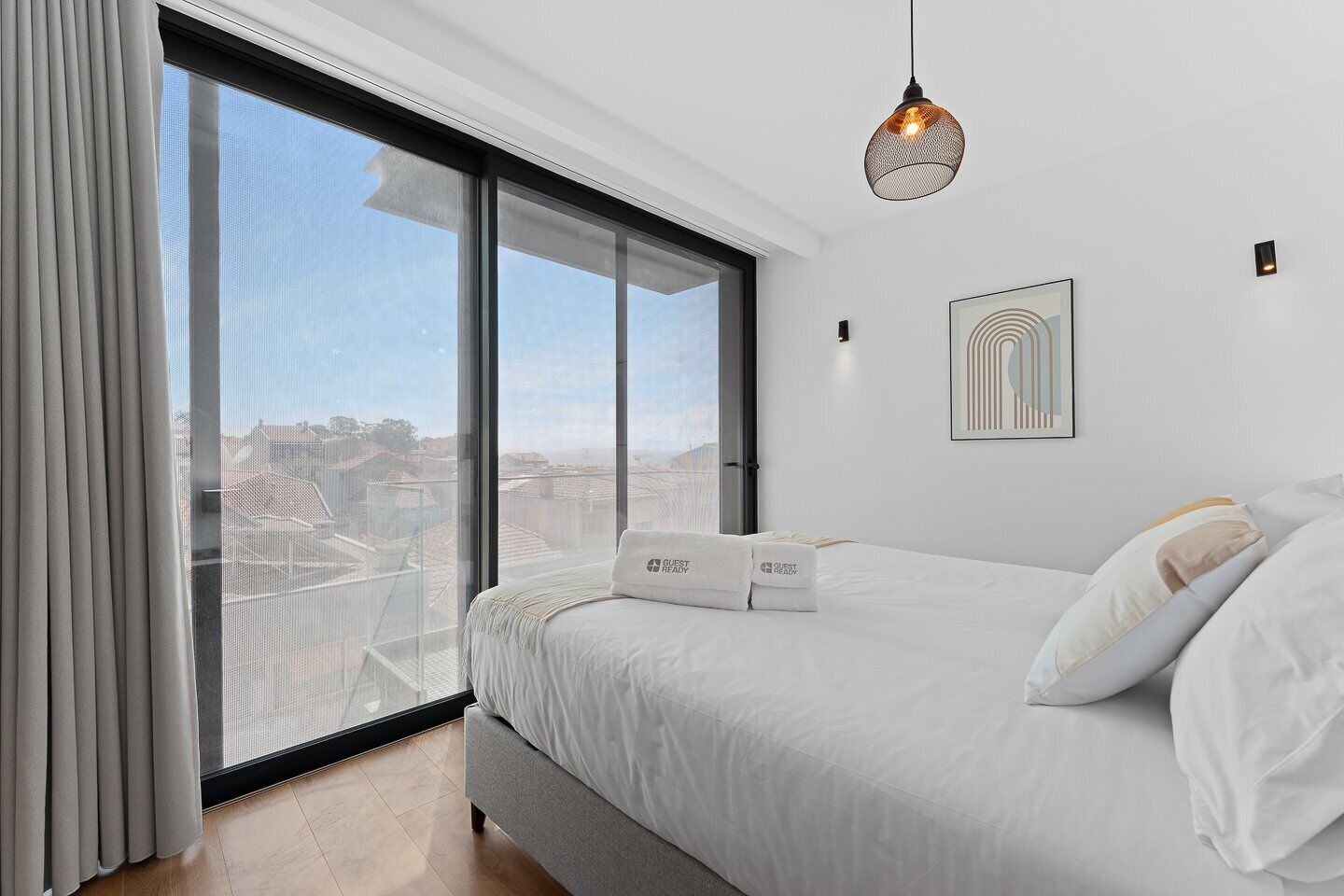 1 bedroom, iron/ironing board, internet, bed sheets