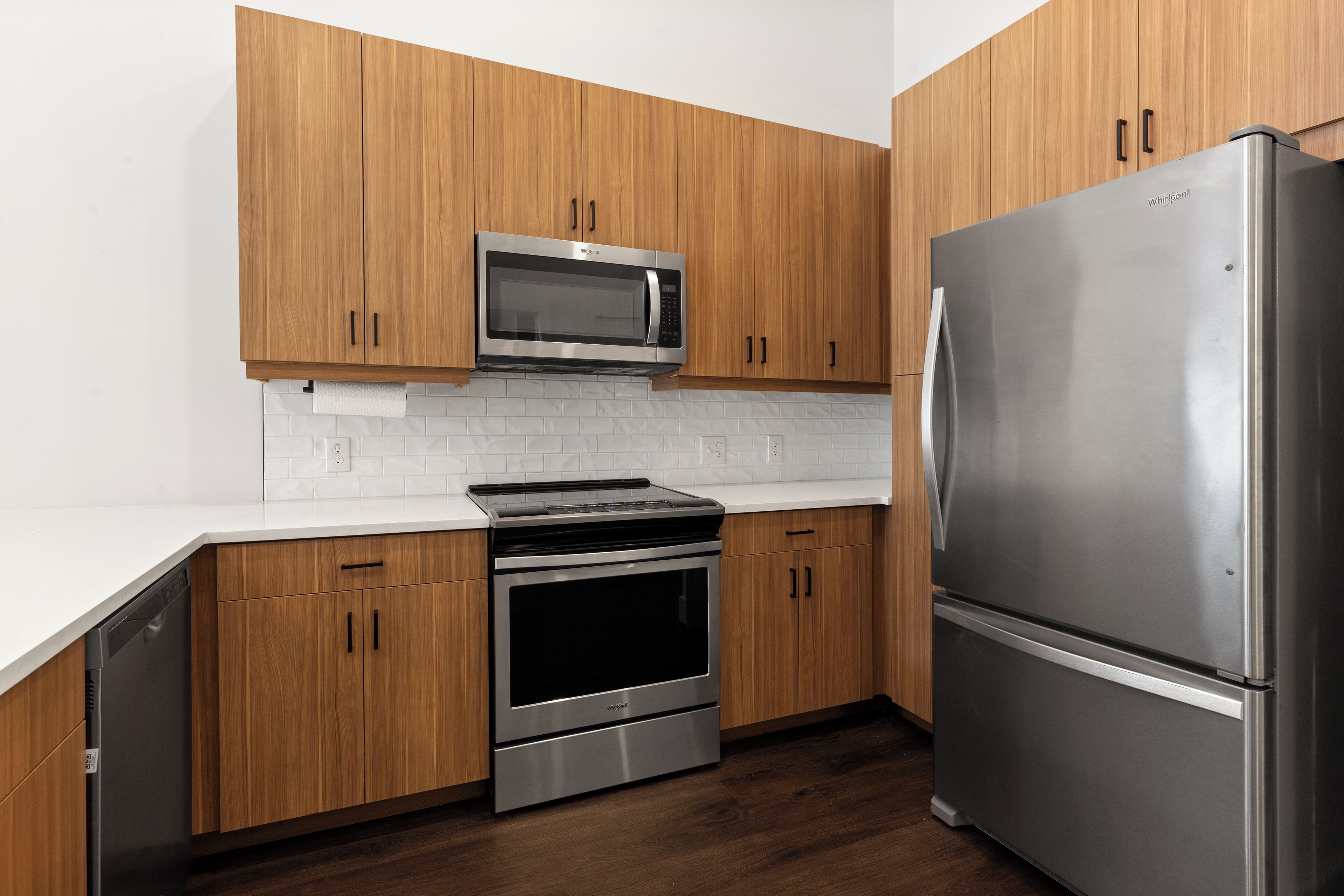 微波炉、烤箱、炉灶、洗碗机