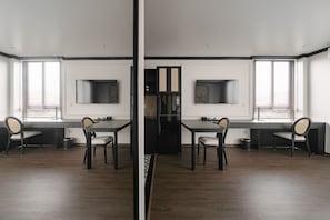 Junior Studio Suite, City View | Desk, laptop workspace, free WiFi