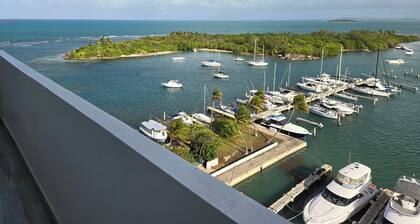 1 bdrm Island Escape with Ocean Views & Family Comfort