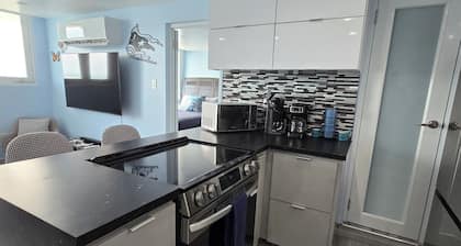 1 bdrm Island Escape with Ocean Views & Family Comfort